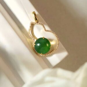 FULL GREEN JADER 18k gold plated gourd pendant